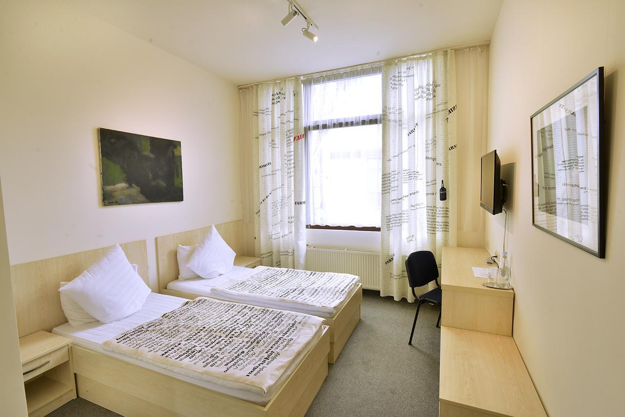 Berlin Art Hotel Gyumri Bagian luar foto